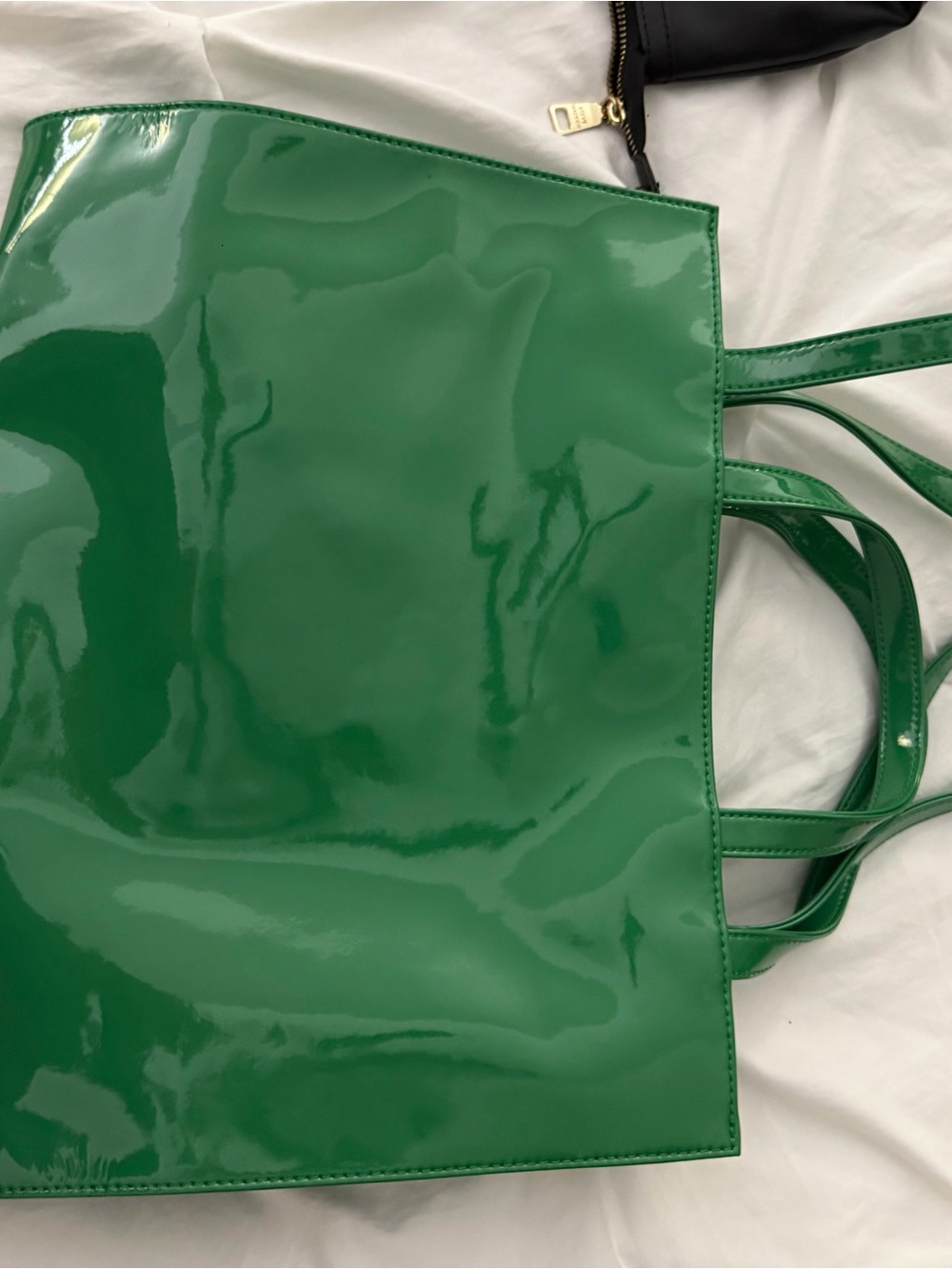 Telfar Green Medium Patent Tote Bag with Embossed Logo w/dust bag - Picture 6 of 10